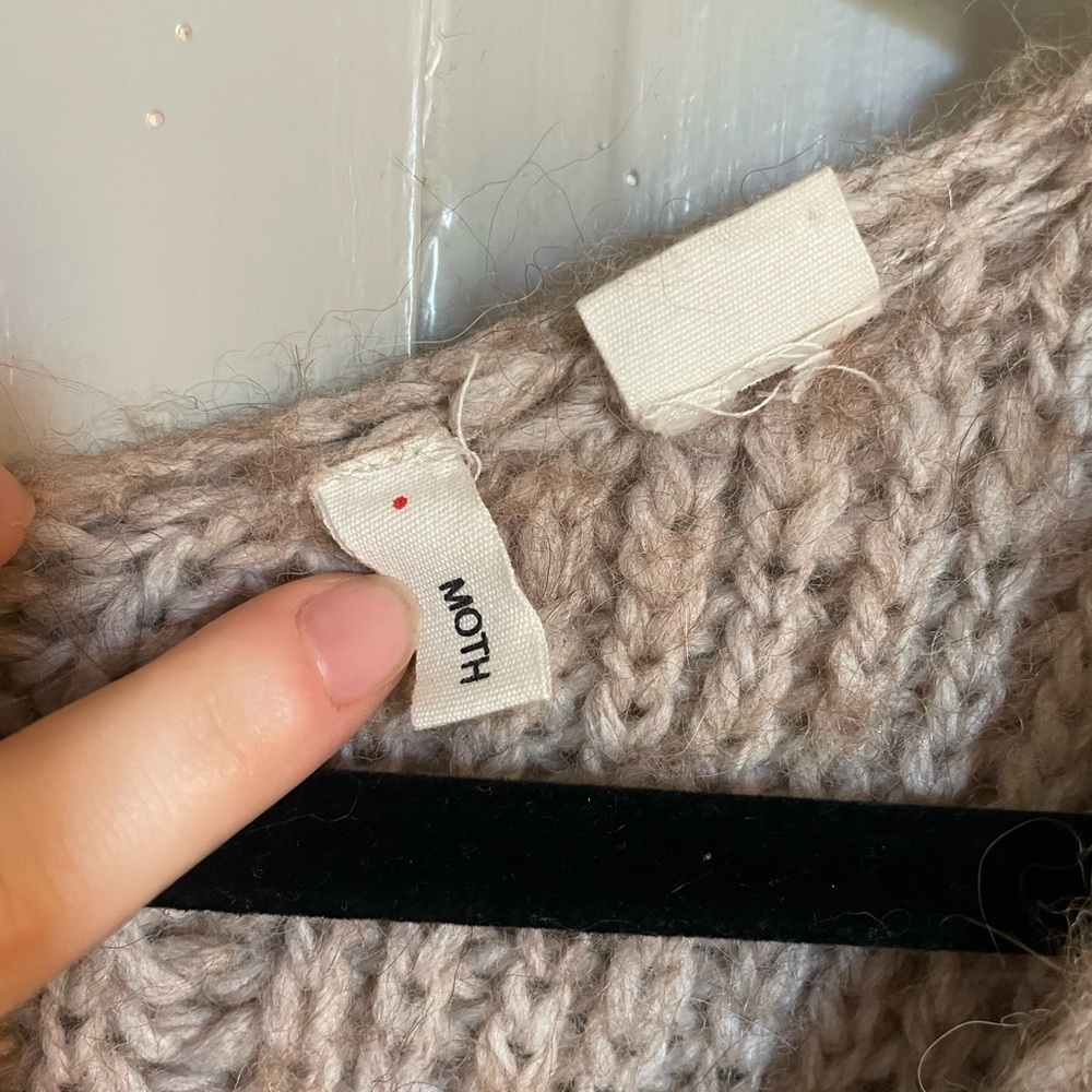 Moth Tan V-Neck Sweater with Chunky Knit Oversized Soft Comfy Flowy Cute Luxury - Picture 7 of 14